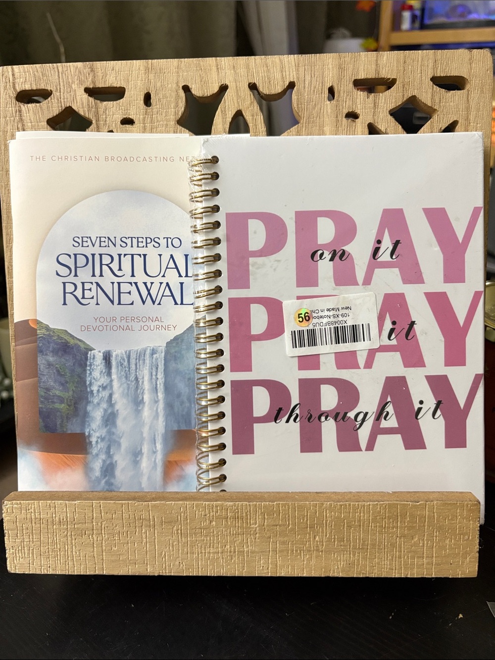Spiral Prayer Journal – Pink and White / devotional book
